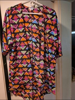 LuLaRoe Lindsay Multicolor Geometric Print Open Short Duster Sz S NWT
